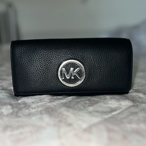 Black Michael Kors wallet